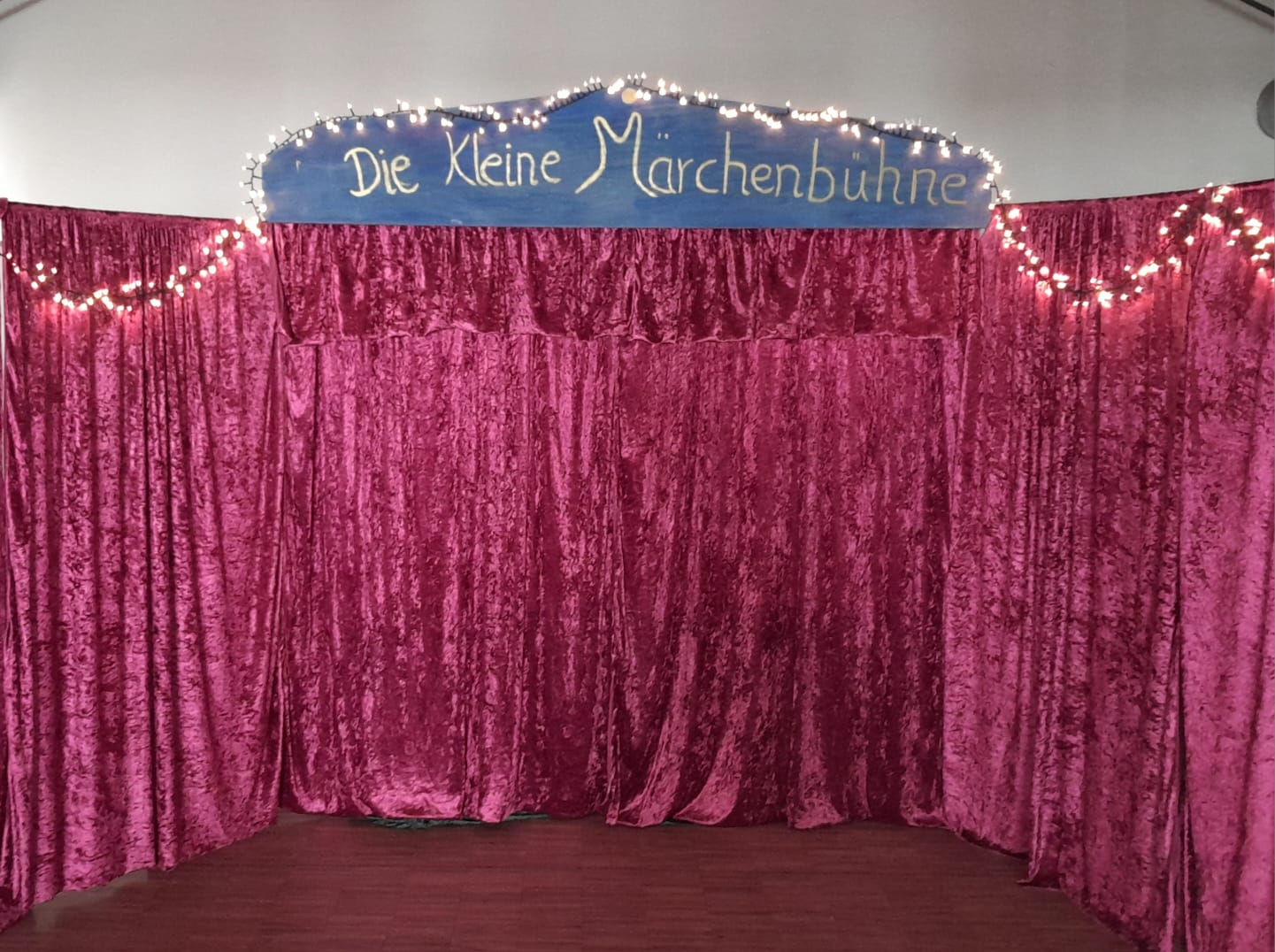 Bühnenbild der kleinen Märchenbühne