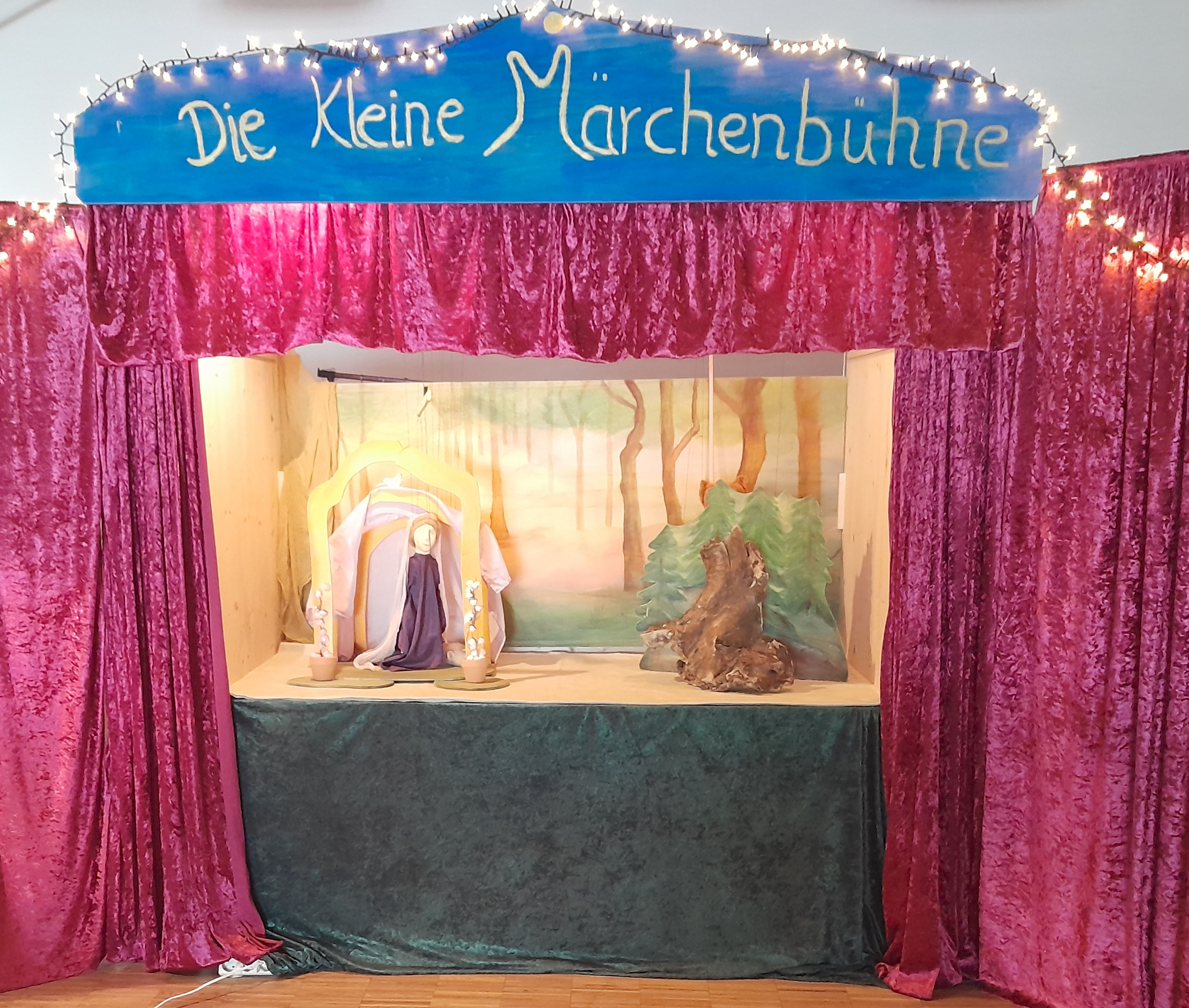 Bühnenbild der kleinen Märchenbühne